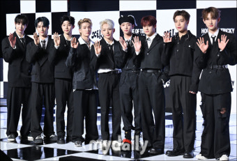 [MD포토] 싸이커스, '저희 돌아 왔어요'