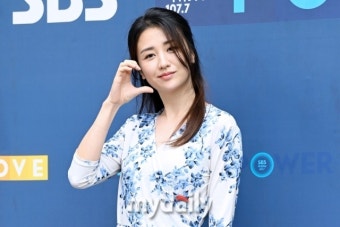 박하선, 고두심·주지훈과 한솥밥…블리츠웨이 전속계약 [공식]
