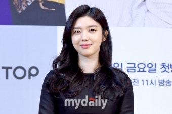 '김옥빈 동생' 채서진, 4월 결혼…