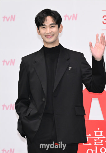 김수현, '눈물의 여왕' 다음 작품은 '넉오프'? 제작진 