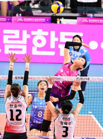 [MD인천] '현대건설 나와!' 배구여제는 결국 챔프전으로 간다...흥국생명, 정관장 3-0 완파하고 PO 승자 등극→김연경 21점 폭발!