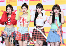 13년 만인데…용감한 형제 新걸그룹 캔디샵, 용감이 과했나 [MD포커스]