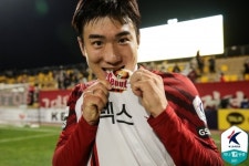 FC서울 원클럽맨→20년 헌신 고요한, K리그 공로상 받는다...13일 포항전 은퇴식에서 수상