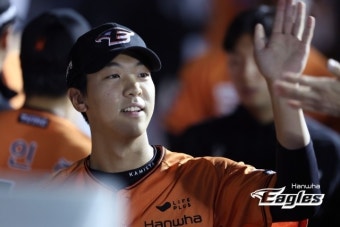 '팔꿈치 통증' 김민우 1군 말소→15일 정밀 검진…'아기 독수리' 황준서, 선발 로테이션 빈자리 채운다 [MD대전]