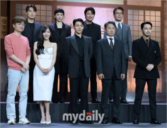 [MD포토] '삼식이 삼촌' 포스터 느낌으로