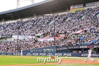 [MD포토] 프로야구 롯데-두산 잠실경기 매진