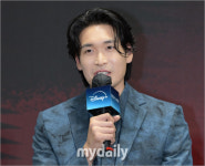 화인가 스캔들 정겨운 스페인 재벌 느낌 원해…머리 길러 다양하게 연출 [MD현장]