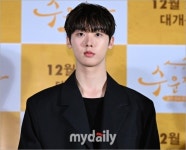 아스트로 윤산하, 8년만 솔로데뷔 "8월 초 목표로 준비 중" [공식]