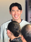 [MD포토] 활짝 웃는 홍창기 어떤 재미를 드릴까요