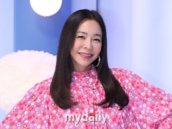 배우 이혜영, 담석증으로 응급실 입원…“진정한 고통 속 건강을 되새겨”