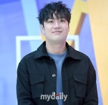 유재환 모친상 심경 “빈소 많이 찾아주시길, 마지막으로 효도할 기회 달라”(종합)