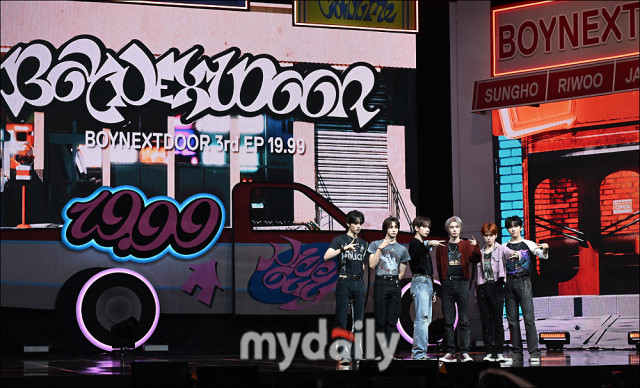 보이넥스트도어, 노크 온 단독 투어 성대한 마무리와 19.99 커리어 하이!