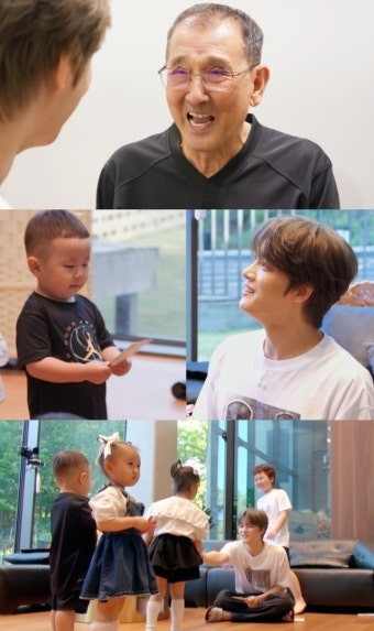 이번에도 500만원? 김재중, 父에 두툼한 돈뭉치 선물…