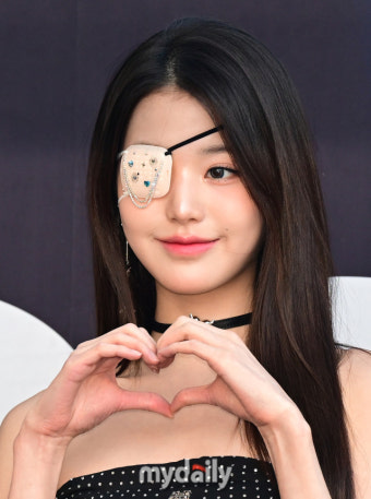 [MD포토] 아이브 장원영 '안대를 해도 예쁘네'