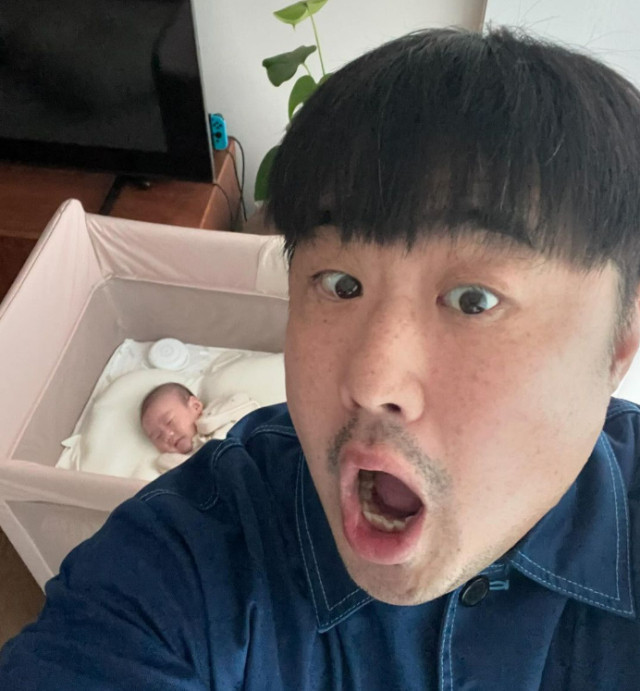 강재준과 생후 4개월 아들 현조, 슈퍼맨이 돌아왔다에 역대급 붕어빵 부자로 등장