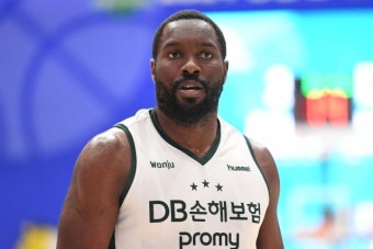 김종규·오누아쿠가 다시 뭉쳤다, 카터·이관희마저 터졌다, DB 26점차 대승, 버튼은 KBL 복귀 신고
