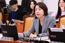 [MD포토] 국정감사 모두 발언하는 황정아 의원