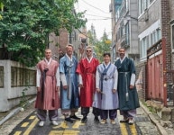 한 장의 사진이 주는 깊은 감동…레전드 5명은 맨유에서 1347경기를 뛰었다, 위대한 재회, 이게 맨유다!