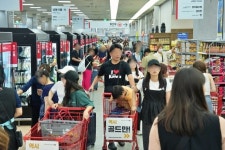 롯데마트, 31일부터 ‘땡큐절’ 진행…반값 할인 쏟아진다