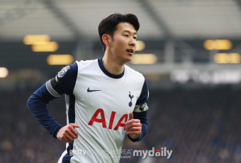 '손흥민 선발 제외, 포스테코글루 감독에게는 어려운 결정'…에버튼전 패배 후폭풍 지속
