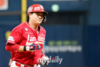 홈런 공장 폐업 위기, 4년 만에 1위 빼앗겨…2024시즌 평균 27.7세 최고령 선수단, 22세 차세대 우타 거포가 희망