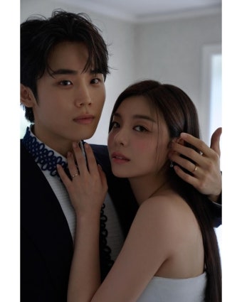 '결혼 전 동거 중' 에일리최시훈, 웨딩화보 공개…눈에서 꿀 떨어지네 [MD스타]