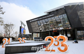 영구결번까지 담았다…'대전 한화생명 볼파크' 개장 한달 앞두고 공개된 모습은? [송일섭의 공작소]