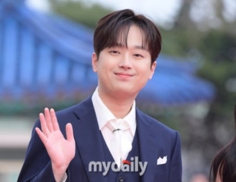 이찬원, 대체 어떤 삶을 살아왔길래…또 미담 공개됐다 (톡파원)