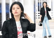 캣츠아이는 여전해 있지(ITZY) 예지, 플레어 데님이 잘어울리는 고양이