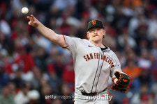 영리한 번트+총알 타구 생산까지 이정후, 시즌 8번째 멀티히트 경기 완성→SF는 0-2 패배…웹 12K 패전 눈물