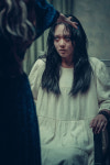 거룩한 밤: 데몬 헌터스 서현X정지소, 신 들린 연기로 스크린을 씹어삼켰다