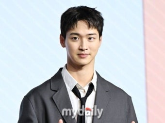 이석훈 떠난 자리, 장동윤이 채운다…스페셜 DJ 출격 [브런치카페]