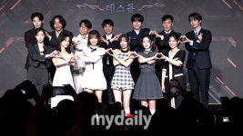 ‘데블스 플랜2’ 왕따 논란 속에도… 손은유, 규현·정현규와 화기애애 단체샷