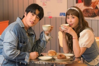 신지, 내년 상반기 7살 연하와 결혼…예비신랑은 가수 문원 [공식입장]