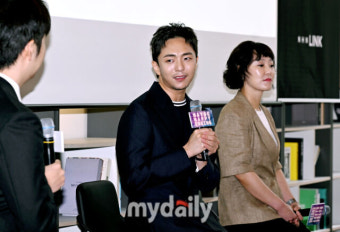 '토니상 6관왕' 박천휴 작가 