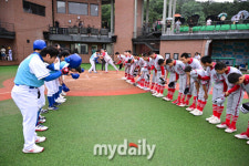 [MD포토] 충암중학교vs노원구 주니어야구단 멋진 경기 해봅시다