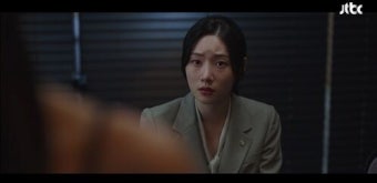 정채연, 데이트 폭력 피해자 변호하며…