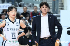 한국도로공사의 유일한 패배는 1R 페퍼저축은행전, 이번엔 다를까? “선수들 몸 무거운 듯, 위기일 수도 있다” [MD김천]