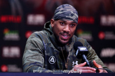 심장과도 같은 존재 올림픽 메달리스트 스타 복서, 10년 동료 잃고 깊은 슬픔 빠졌다