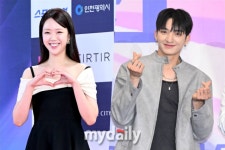 [공식] 지예은바타, 동갑 커플 탄생…