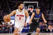1번 시드의 반격! 커닝햄 45득점 디트로이트, 올랜도 격파→NBA PO 1R 2승 3패 기록