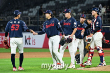 [MD포토] 롯데 'KT에 8-1 승리'