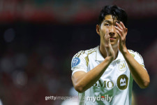 LAFC 대파했지만 손흥민은 우상…톨루카 선수단, 경기 후 유니폼 쟁탈전에도 거절 당했다