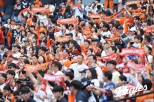 이럴 수가 불금인데 한화 왜 매진 실패했나…열흘 전 348명→오늘(8일)은 449명 모자랐다 [MD대전]