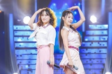 허찬미X서은교, 15년 만에 다시 만났다…'파이브돌스 재회'에 현장 눈물바다 [미스트롯 포유]
