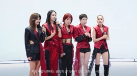 서인영, '탈퇴' 이지현→조민아 다 모았다…20년만 완전체 무대 [마데핫리뷰]