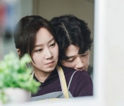'유부녀 킬러' 정준원, 공효진에 백허그…미묘한 온도차 투샷