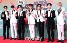 NCT 127 멤버 전원, SM과 재계약 체결…