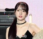 우주소녀 설아, 'AI 활용' 손편지 인정→사과…