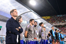 [MD포토] 모레노 축구대표팀 감독 '떨리는 데뷔전'
